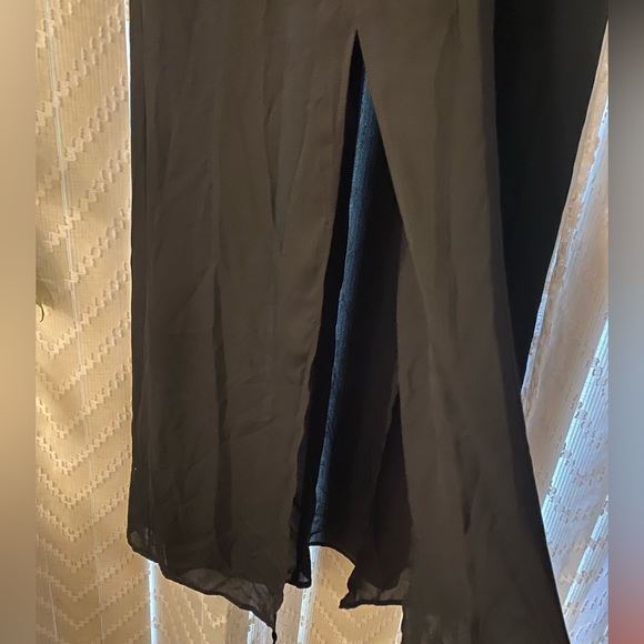 Black Lace Forever 21 Maxi Dress - Picture 5 of 7